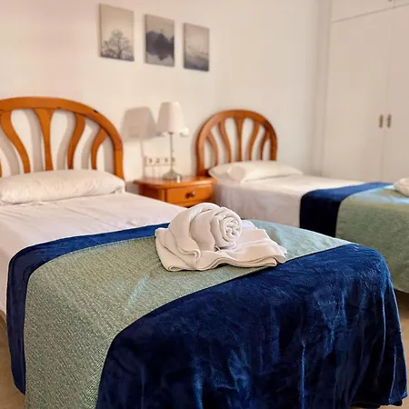 Kingfisher Apartments Benal Beach Apartment *