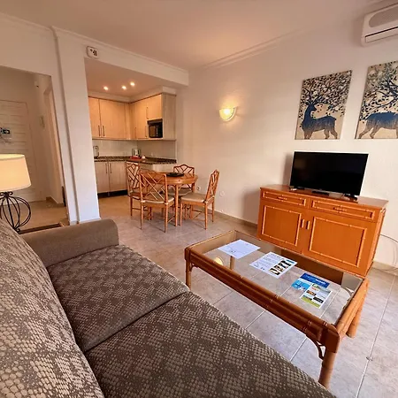 Kingfisher Apartments Benal Beach Apartment
