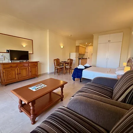 Apartment Kingfisher Apartments Benal Beach