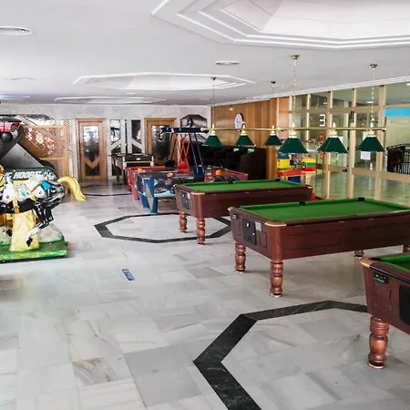 Kingfisher Apartments Benal Beach *