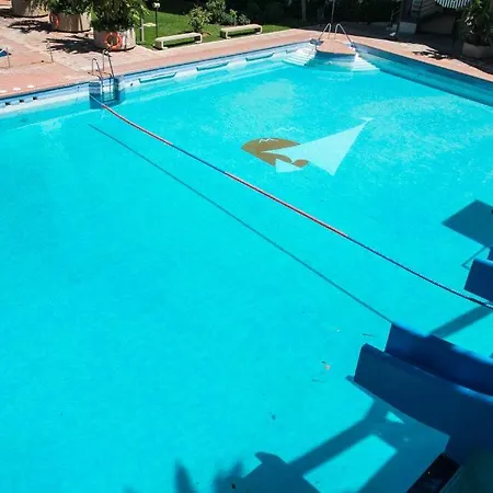 Kingfisher Apartments Benal Beach Apartment *
